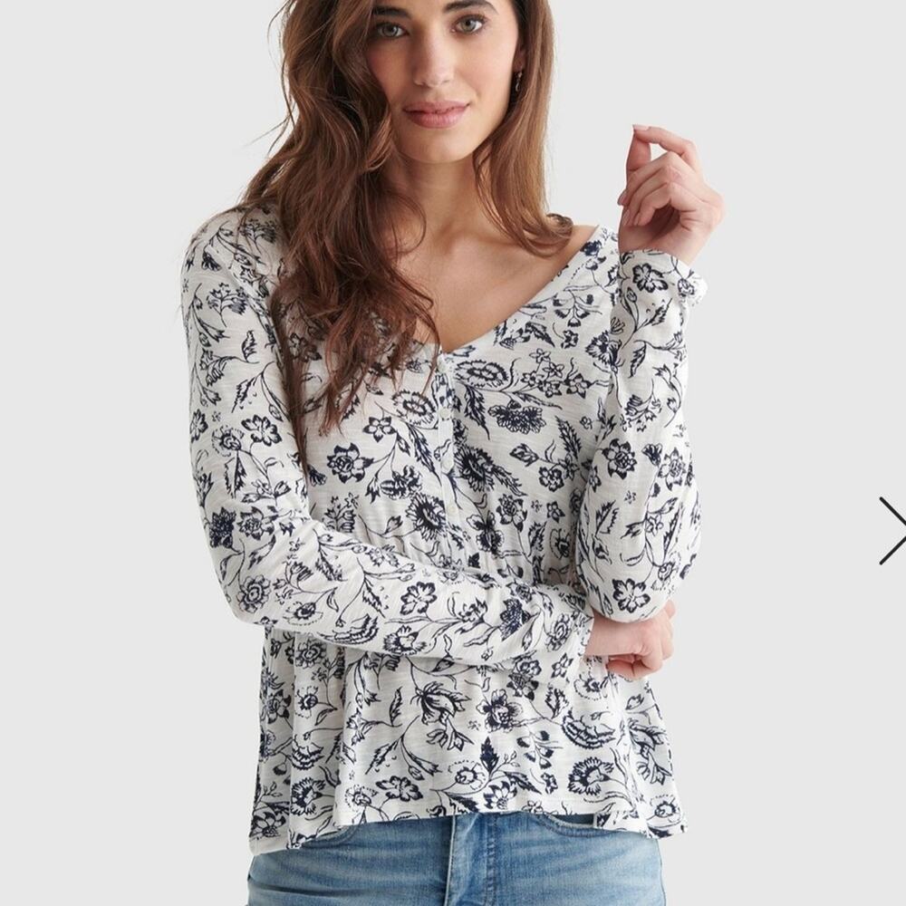 Lucky Brand Top NWT V-Neck Soft Woven long Sleeve Floral Half Button Up XL
